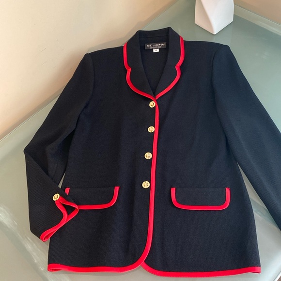 St. John Collection Jackets & Blazers - Like NEW St. John Collection by Marie Gray Knit Blazer Size 10